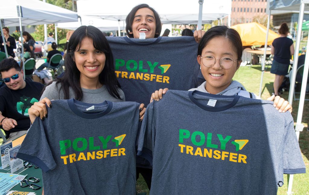 Unlock a Seamless Transition: Expert Transfer Student College Essay Assistance and Guidance